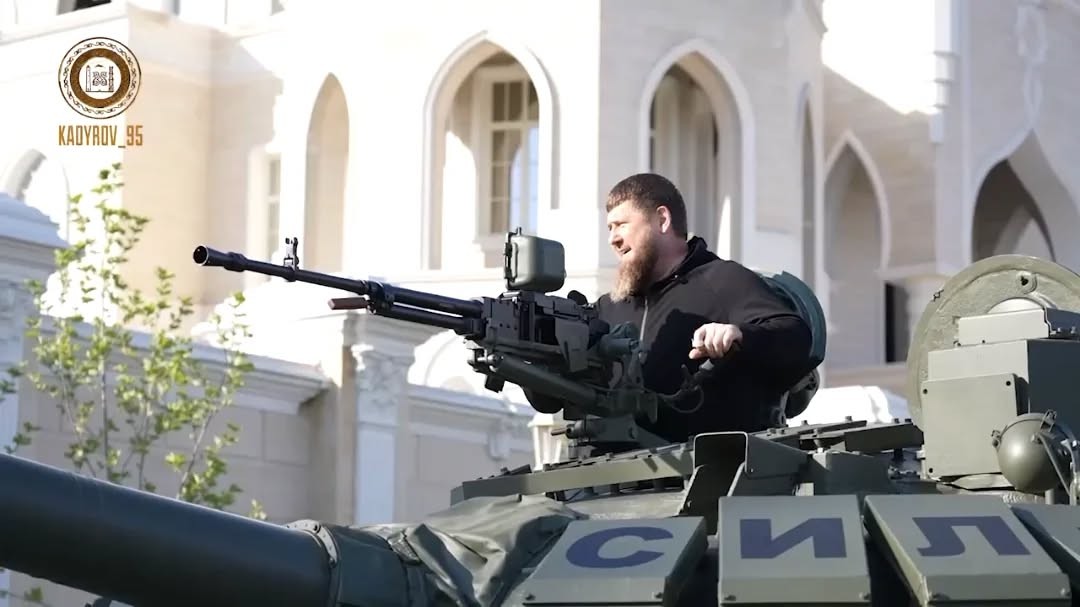 Tra propaganda e democrazie imperfette